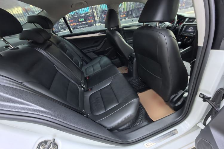 Used Volkswagen Sagitar 2017 230TSI Automatic Comfort Version