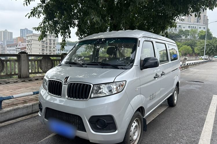 Used Jinbei Hiace X30 2023 1.5L Super-Comfortable Passenger Van 5/6/7-Seater Non-Air-Conditioned Version Model SWC15M