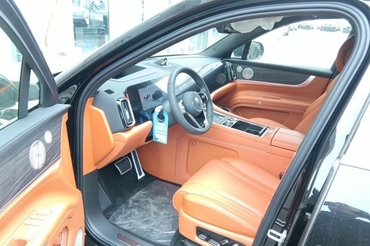 Used Hima AITO M9 2025 Extended-Range Ultra Version 52 kWh 6-Seater Driver Seat