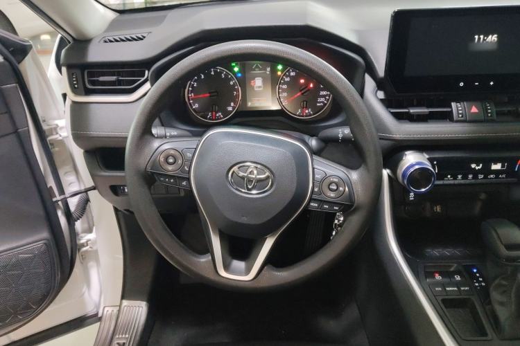 Used Toyota Wildlander 2024 2.0L CVT Two-Wheel Drive Leading Edition