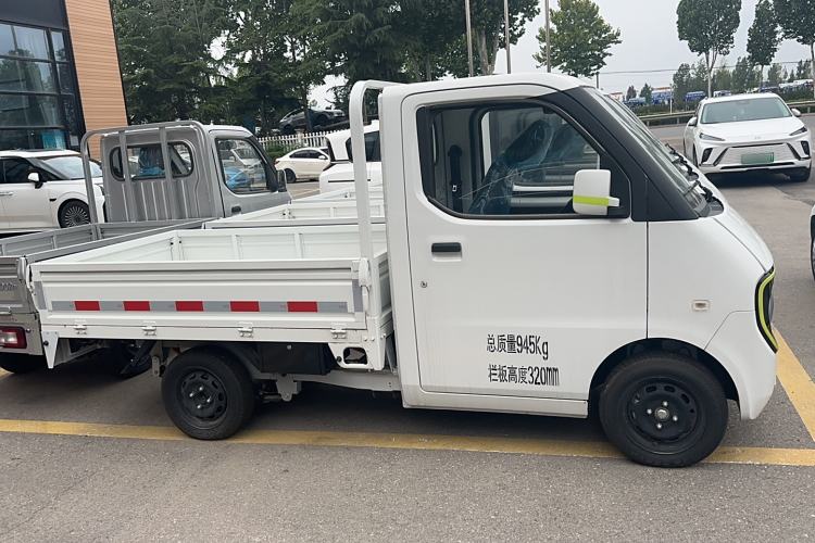 Used Neomor D02 2023 120km Flatbed Comfort Version
