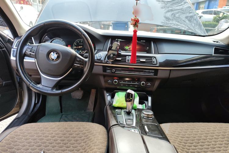 Used BMW 5 Series 2014 525Li Luxury Design Package
