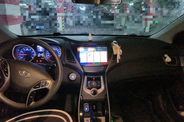 Used Hyundai Elantra (5th Generation / Langdong) 2015 1.6L Automatic Leading Model Interior 2