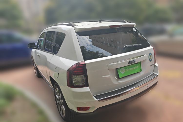 Used Jeep Compass 2013 2.0L two-wheel drive luxury version Rear Left 45 Deg