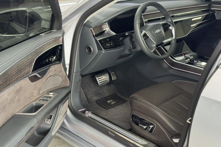 Used Audi A8 2018 A8L 55 TFSI quattro Prestige Edition
