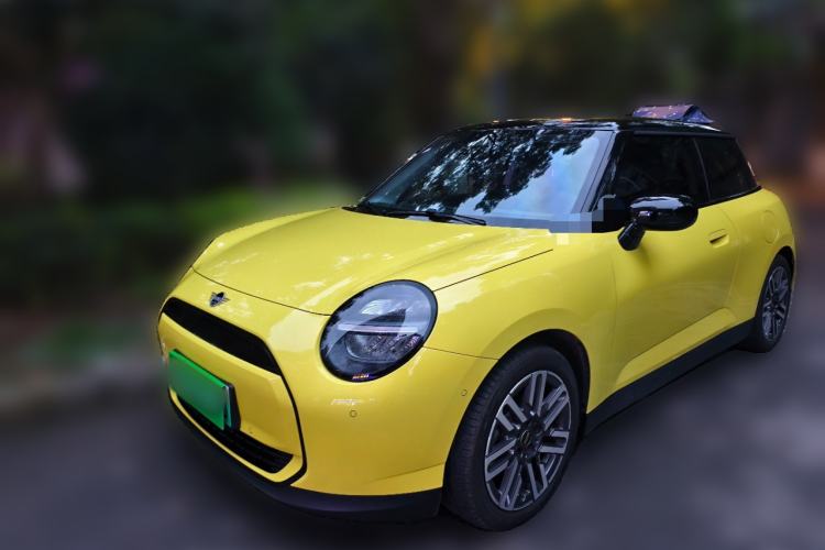 Used MINI Electric COOPER 2024 456km COOPER E Classic Edition