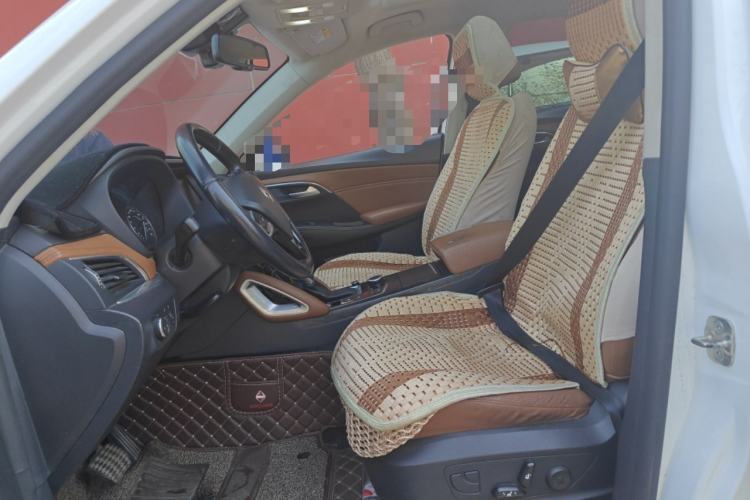 Used BORGWARD BX7 2016 28T Two-Wheel Drive Luxury Version 5 Seats
