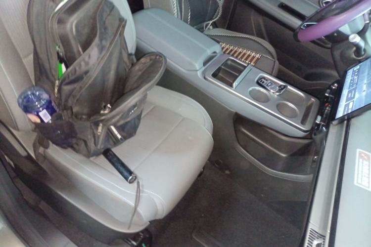 Used AION Y 2023 Plus 610 Enjoy Edition Right Front Seat