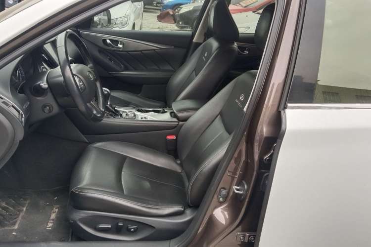 Used Infiniti Q50 2014 3.7L Comfort Edition
