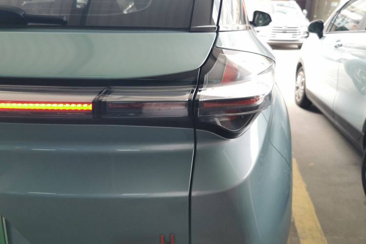 Used NETA U 2021 Pro 400 Industry Custom Edition