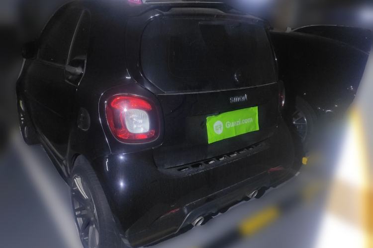 Used smart fortwo 2015 1.0L 52 kW hardtop Dynamic version