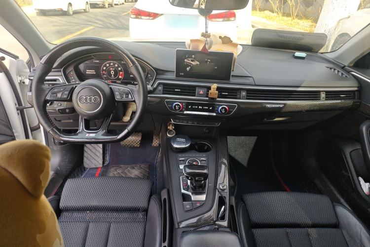 Used Audi A4L 2018 30th Anniversary Edition 45 TFSI quattro Sport model