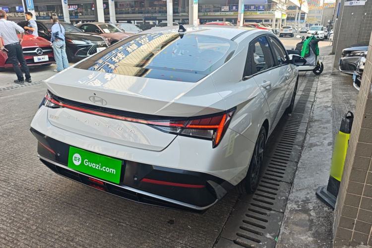 Used Hyundai Elantra 2023 1.5L CVT LUX Prestige Edition
