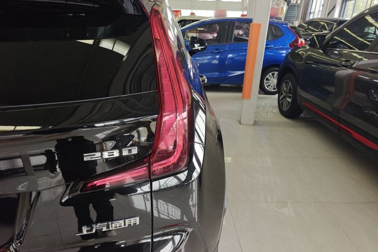 Used Cadillac XT4 2021 28T Two-Wheel Drive Leading Version
