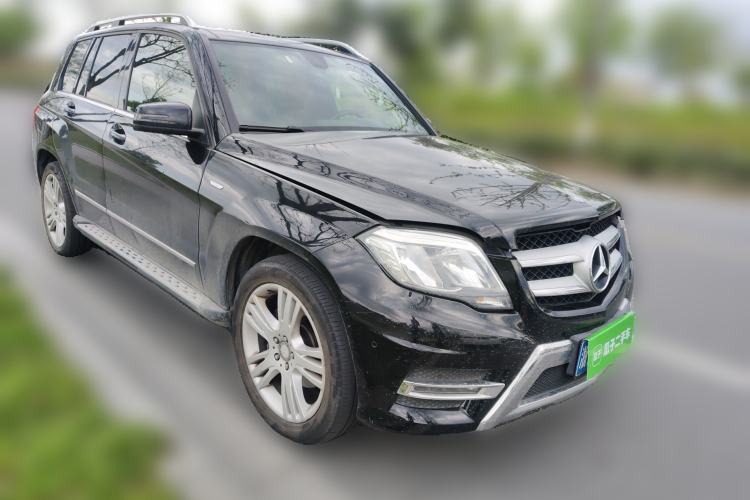 Used Mercedes-Benz GLK-Class 2015 GLK 260 4MATIC Dynamic Edition Ultimate Version Front Right 45 Deg