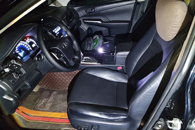 Used Toyota Camry 2015 2.0G Premier Edition
