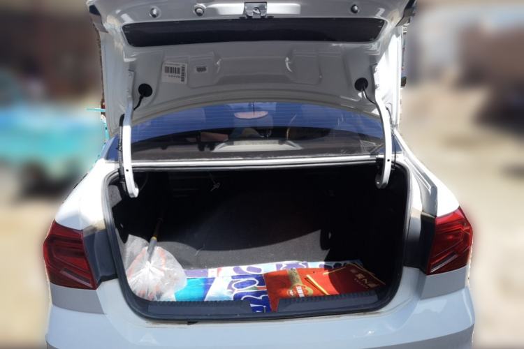 Used Volkswagen Jetta 2019 Dream Edition 1.4L Manual Fashion Version