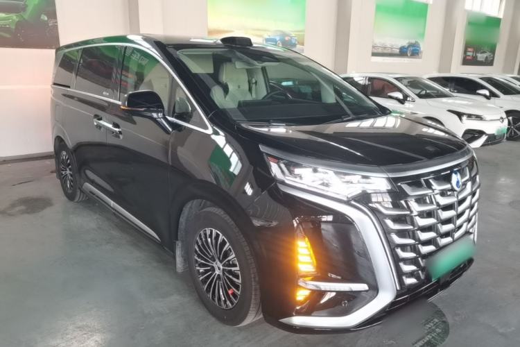 Used Denza D9 2024 DM-i 980 Four-Wheel Drive Prestige Model
