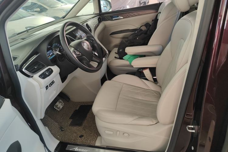 Used Buick GL8 2017 28T Avenir Avia National Emission Standard V