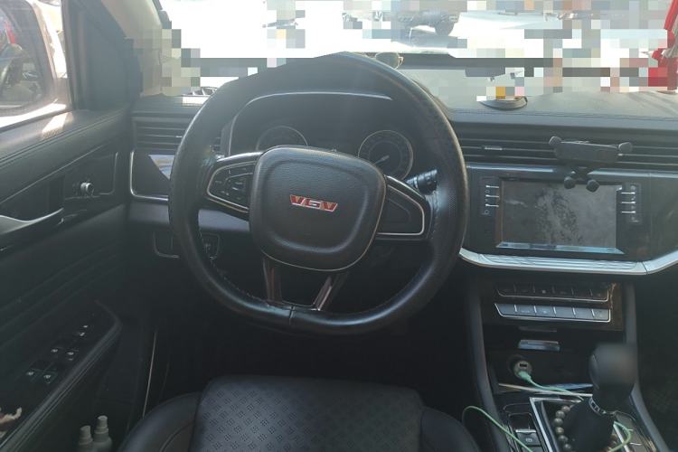 Used Sinotruk VGV U70 2020 1.5T Manual Elite Sunroof Version 6 Seats
