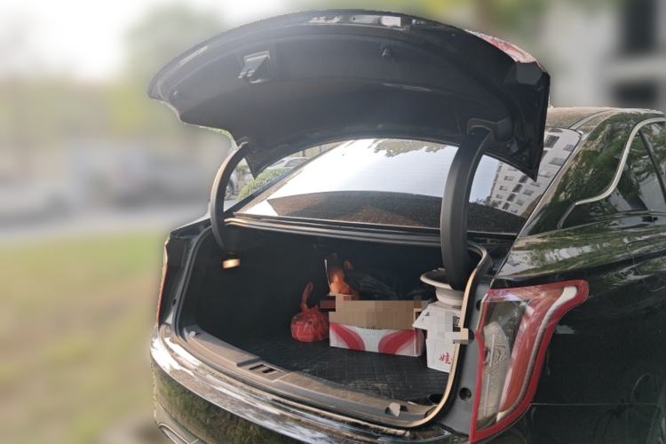 Used Hongqi E-QM5 2022 431 km Charge & Enjoy Edition Trunk