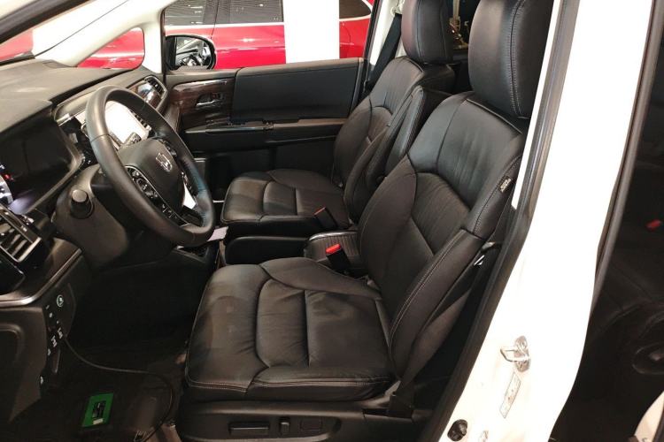 Used Honda Elysion 2016 2.4L Luxury Edition
