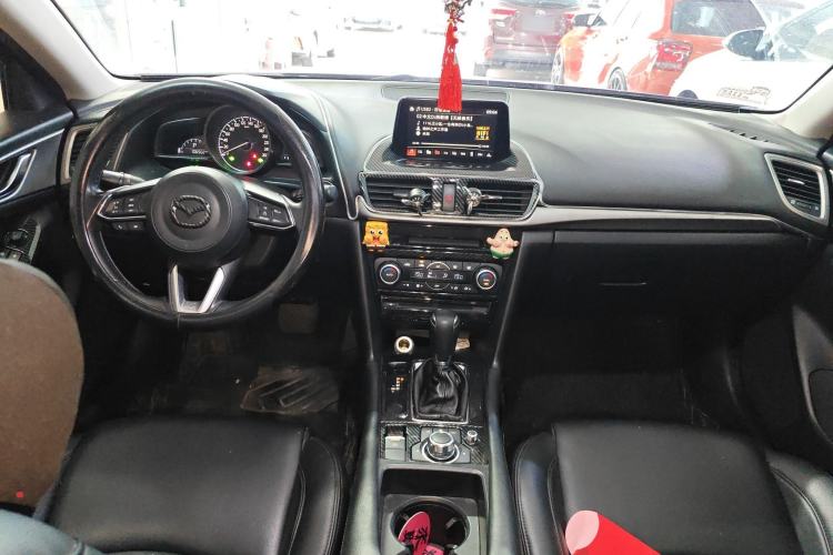 Used Mazda 3 Axela 2017 Sedan 1.5L Automatic Luxury Model Emission Standard China V Center Console