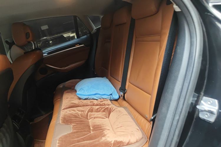 Used BMW X6 2014 xDrive35i Sport model
