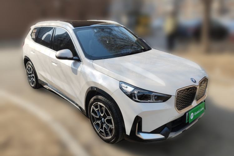 Used BMW iX1 2023 xDrive30L X Design Package Front Right 45 Deg