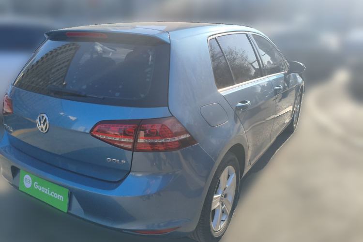 Used Volkswagen Golf 2017 1.6L Automatic Comfort Million-Vehicle Anniversary Edition
