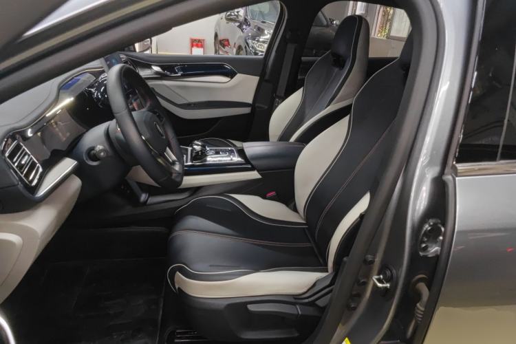 Used BYD Qin PLUS 2021 DM-i 120KM Prestige Model
