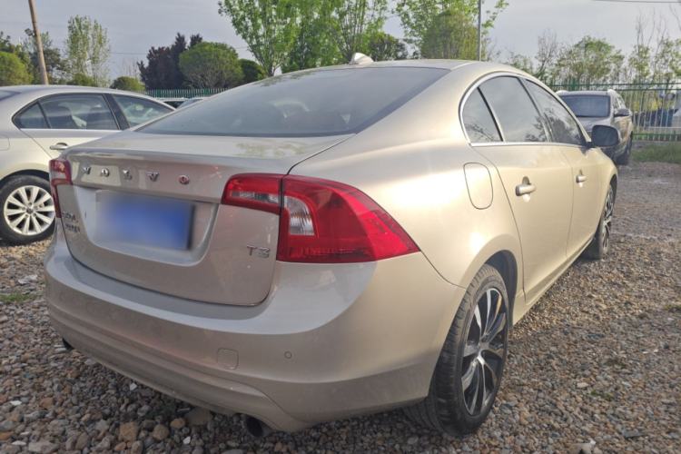 Used Volvo S60 2018 S60L T3 Smart Progress Edition Rear Right 45 Deg
