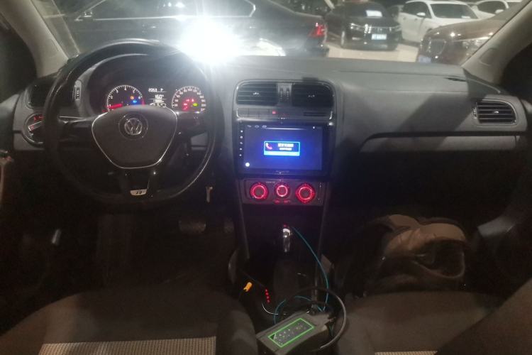 Used Volkswagen Polo 2016 1.4L Automatic Trendy Model Center Console