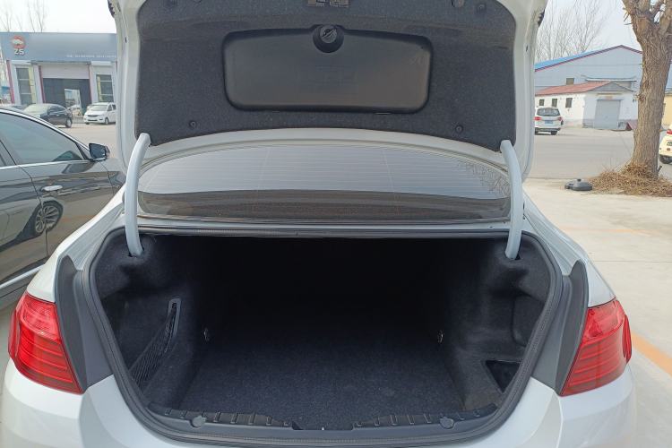 Used BMW 5 Series 2014 525Li Fashion Design Package