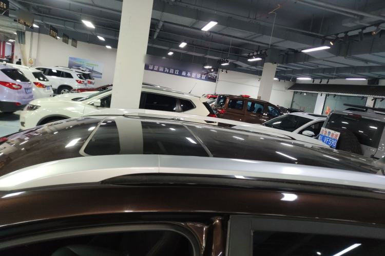 Used GAC Trumpchi GS3 2017 150N Manual Elite Edition Roof