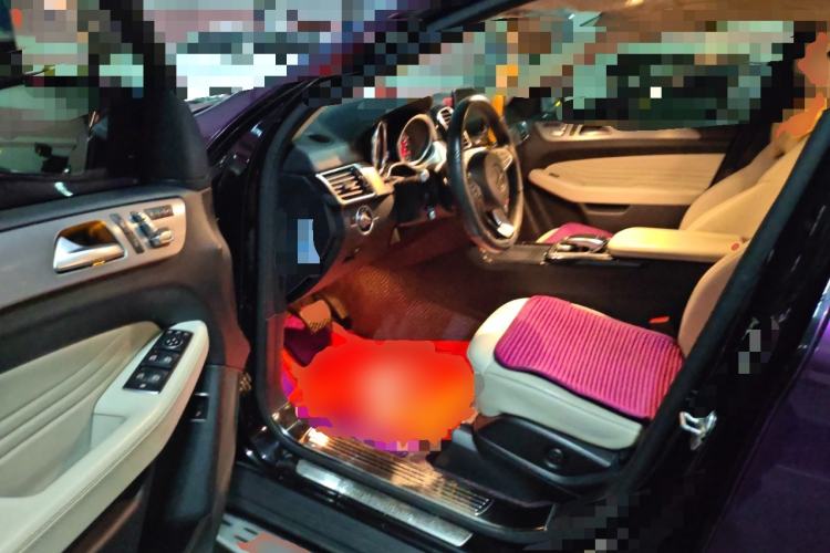 Used Mercedes-Benz GLE Coupe 2017 GLE 400 4MATIC Coupe SUV Driver Seat