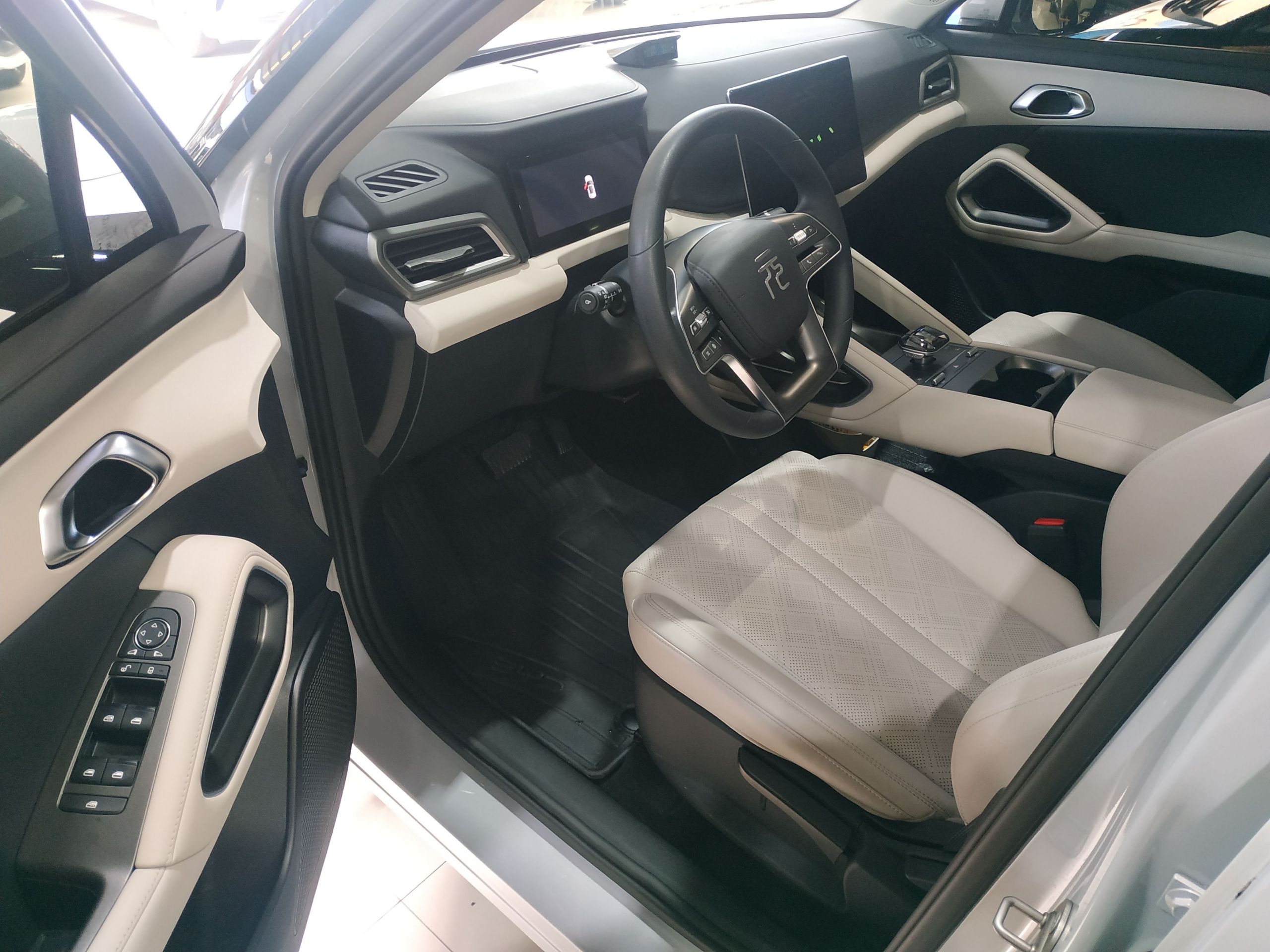 BYD Yuan UP 2024 401KM Leading Edition — снимка 20