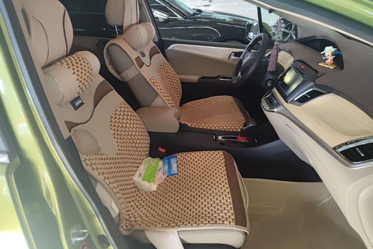 Used Honda Jade 2013 1.8L automatic Comfort version 5 seats Right Front Seat