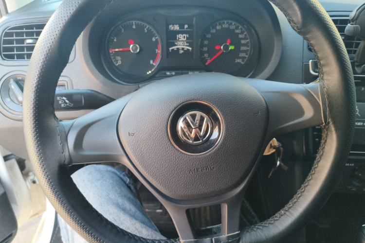 Used Volkswagen Polo 2018 1.5L Automatic Advanced Driving Model Steering Wheel