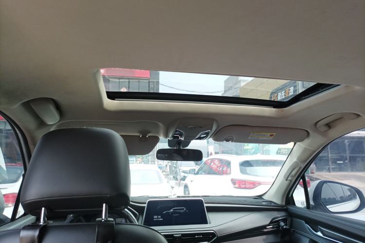 Used SAIC MAXUS D90 2017 2.0T Manual Two-Wheel Drive Mars Base Edition