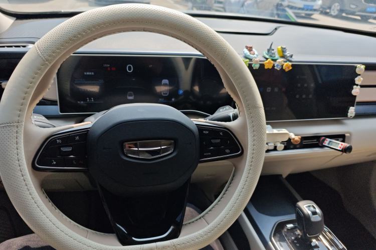 Used Geely Auto icon 2023 1.5TD Chocolate Smoothie Edition
