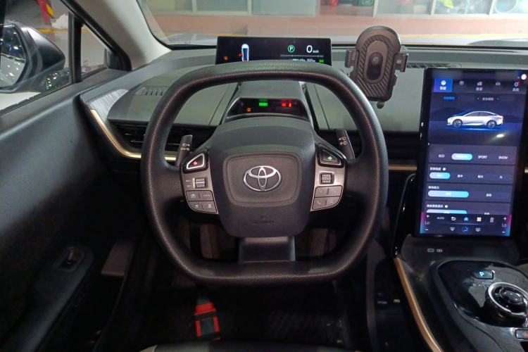 Used Toyota bZ3 2023 517 km Elite PRO Steering Wheel