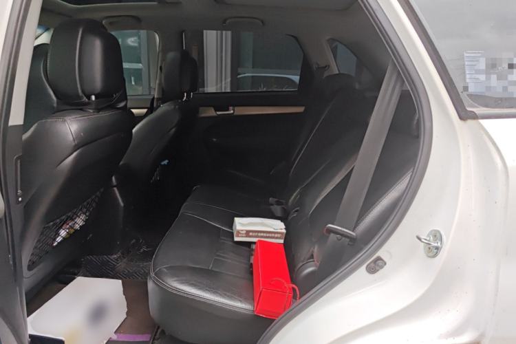 Used Kia Sorento 2012 2.4L Gasoline Supreme Edition
