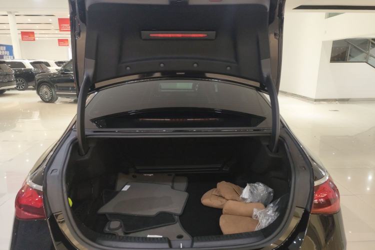 Used Mercedes-Benz E-Class 2025 Facelift E 300 L Luxury Edition