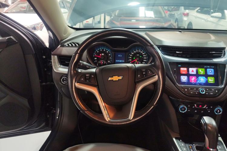 Used Chevrolet Malibu 2018 530T Automatic Luxury Edition Steering Wheel
