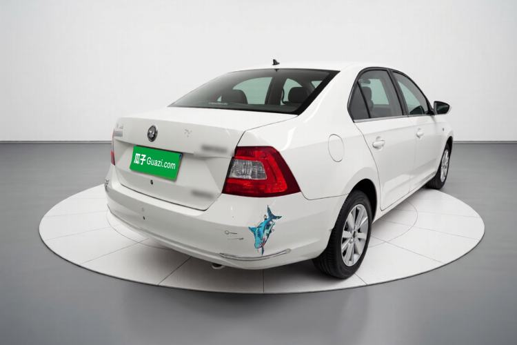 Used Skoda Rapid 2015 1.6L Manual Smart Selection Model