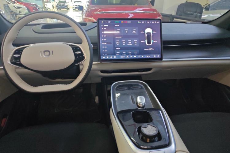 Used CHANGAN NEVO A07 2025 All-Electric "True Fragrance" Edition 710-Mile Long-Range Version Center Console