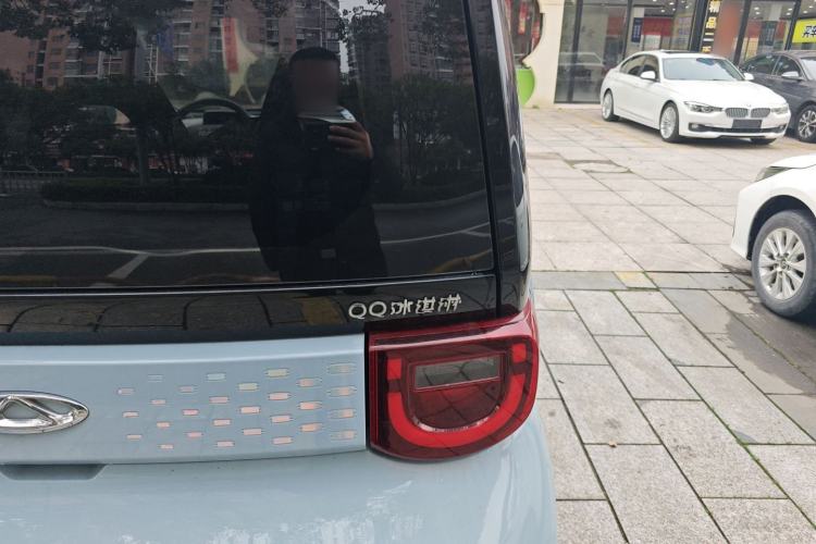 Used Chery QQ Ice Cream 2022 120km Conical Shape Lithium Iron Phosphate Right Rear Taillight