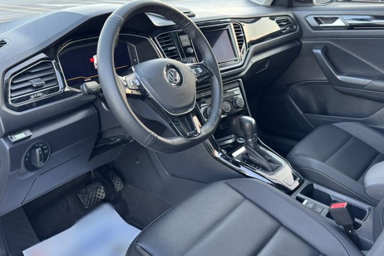 Used Volkswagen T-ROC 2020 280TSI DSG Two-Wheel Drive Comfort Version Interior 1
