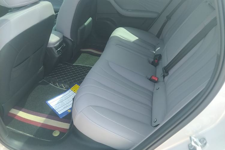 Used Roewe M7 DMH 2025 Model 160km Premium Version
